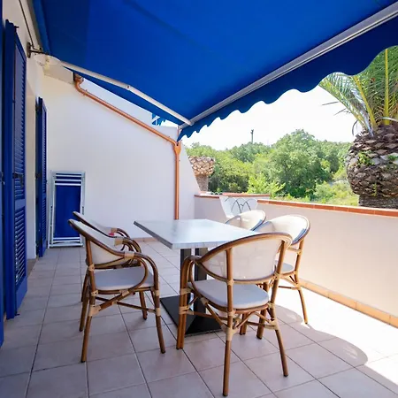 Le Palme 3 - 4 * Casa Buraccio